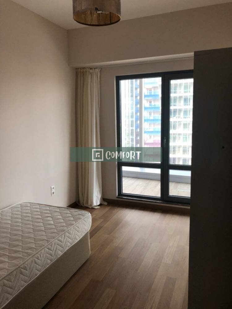 High Floor Spacious 4 + 1 Apartment