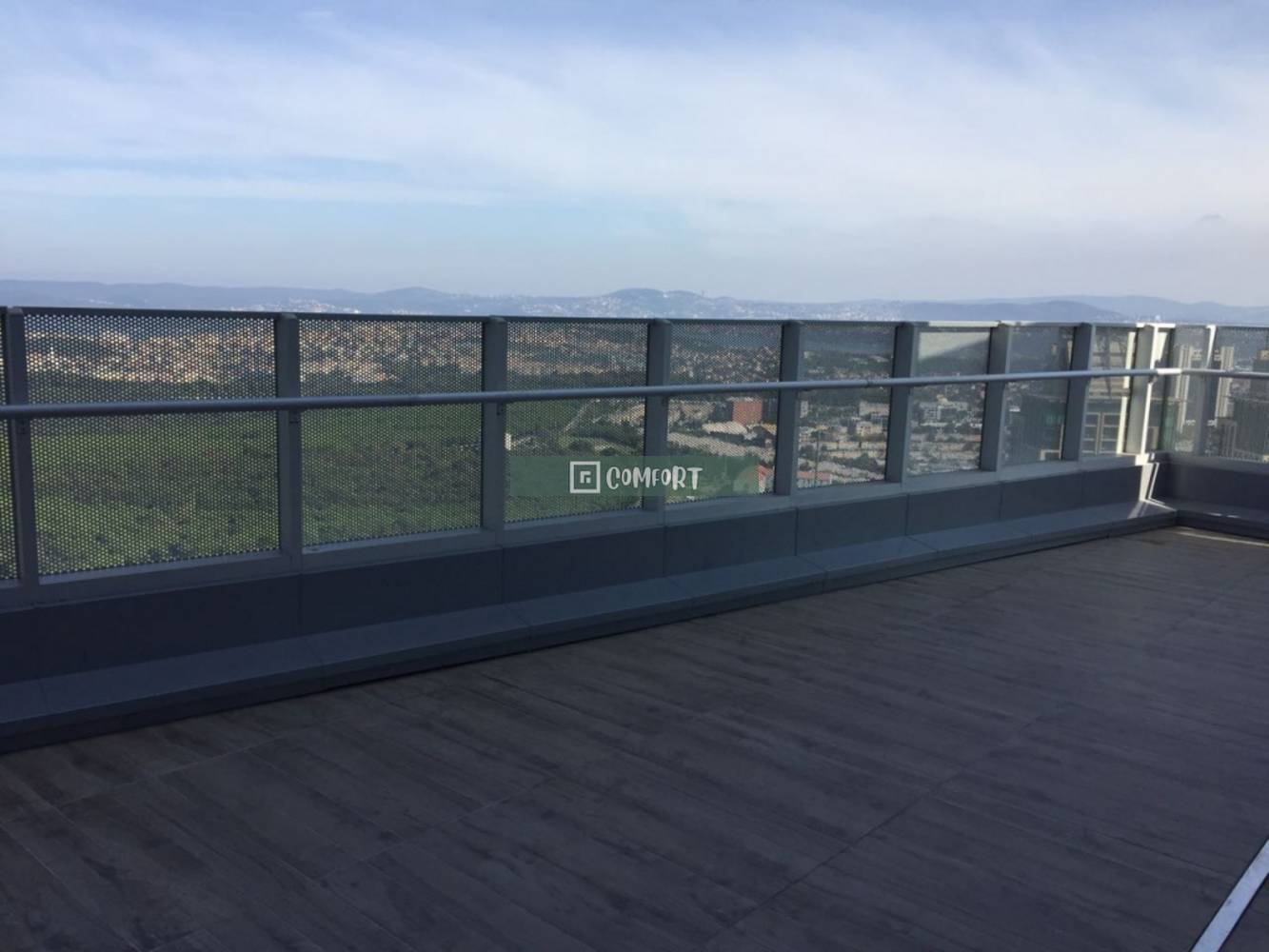 3 + 1 Loft Duplex For Sale in Excellent Location