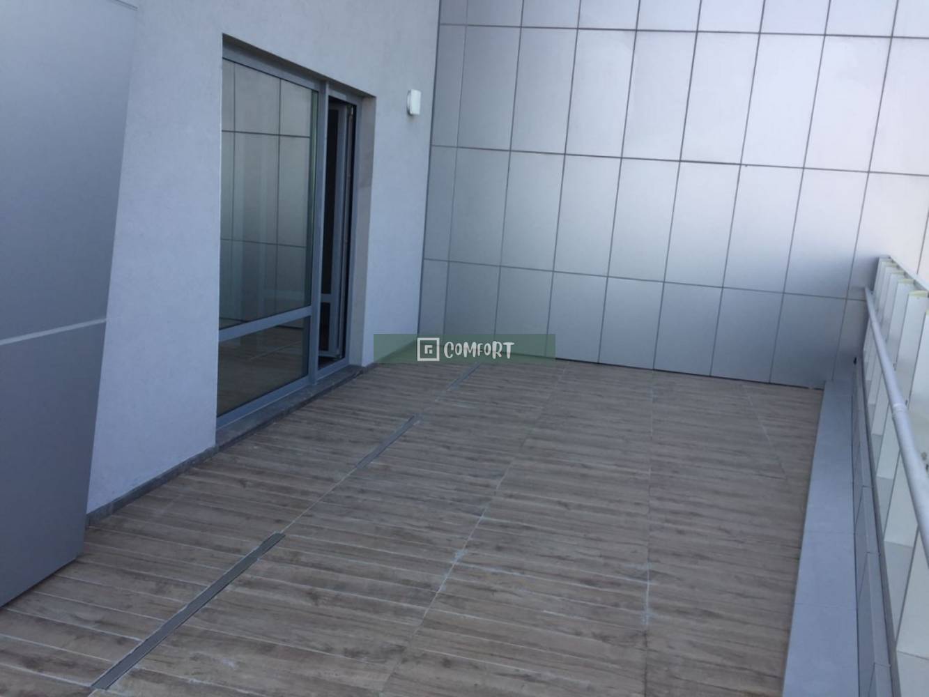 3 + 1 Loft Duplex For Sale in Excellent Location