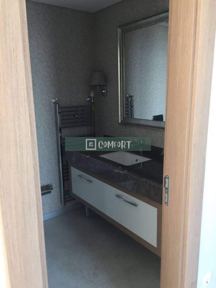 3 + 1 Loft Duplex For Sale in Excellent Location