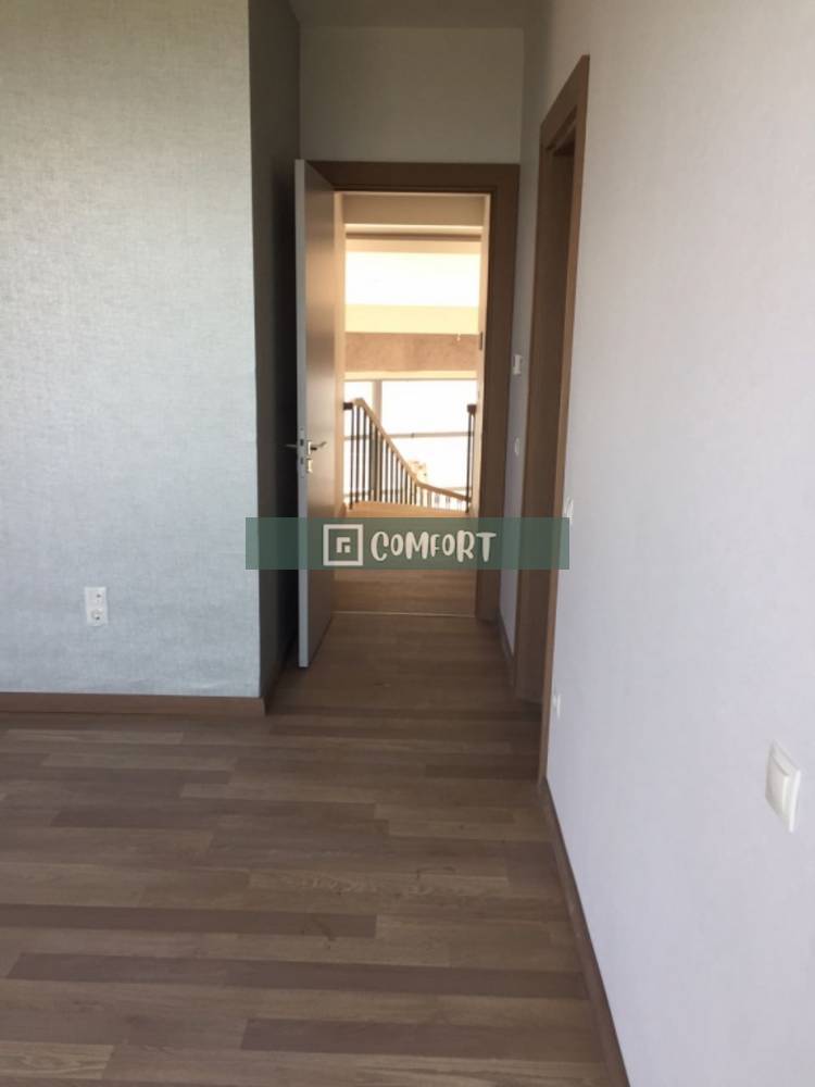3 + 1 Loft Duplex For Sale in Excellent Location