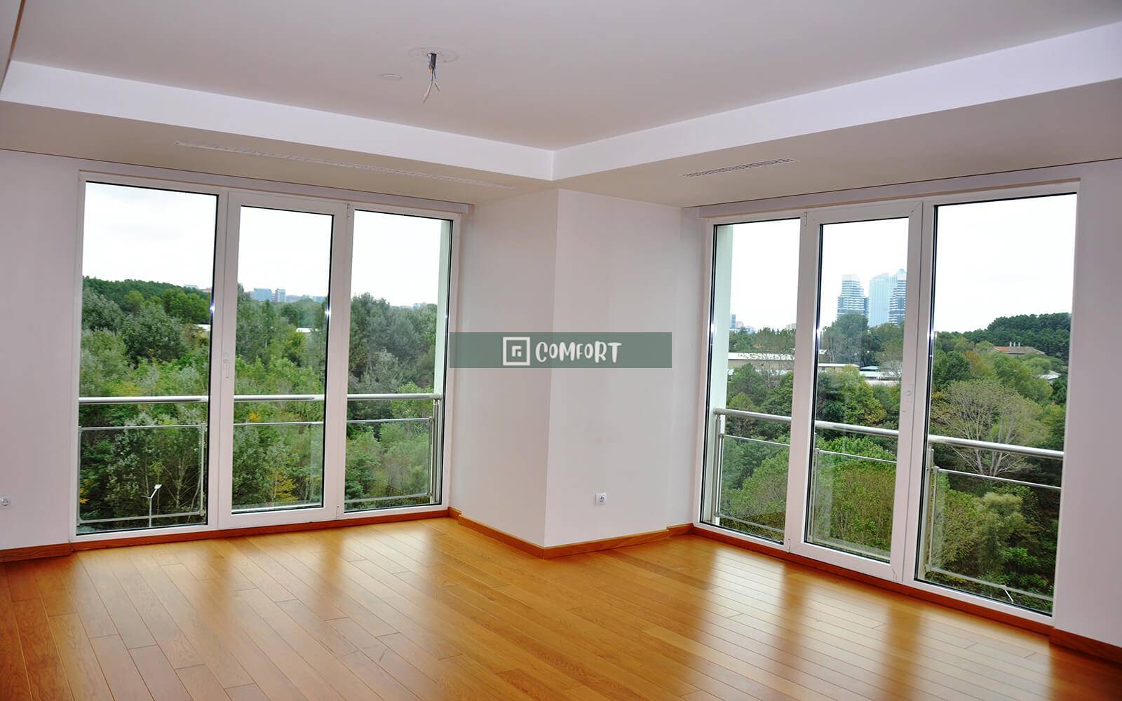 3 + 1 Type A Low Floor