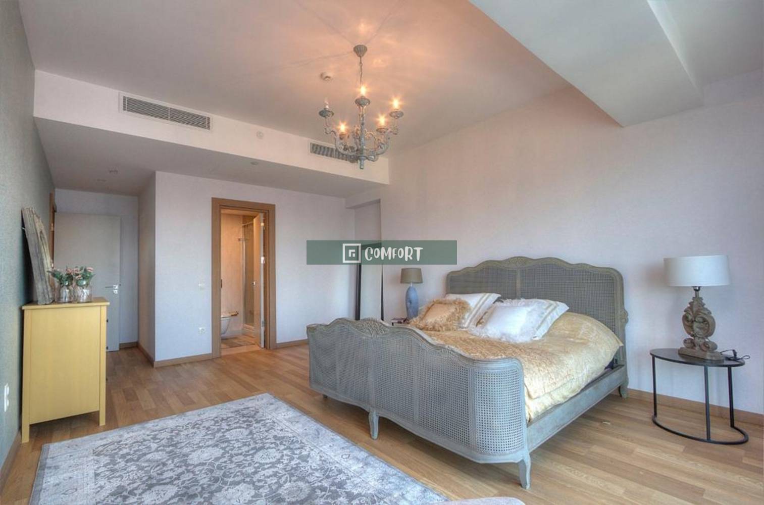 4+1 Spacious Flat For Rent