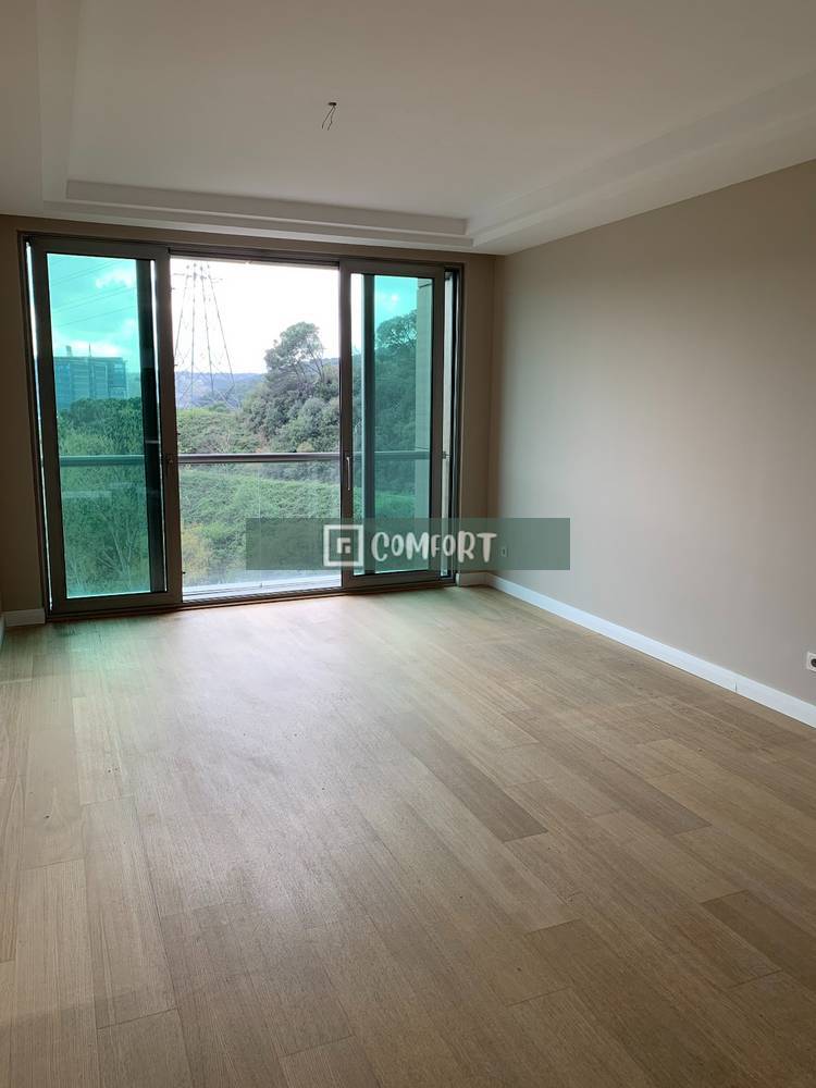 1+1 Opportunity Flat for Sale
