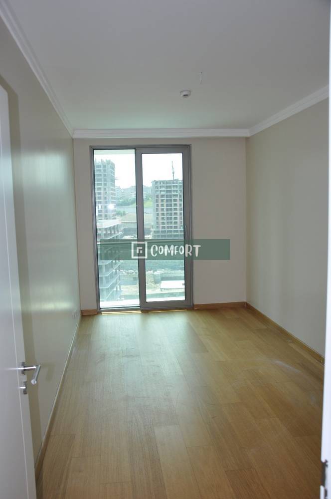 3+1 High Floor Spacious Apartment for Sale