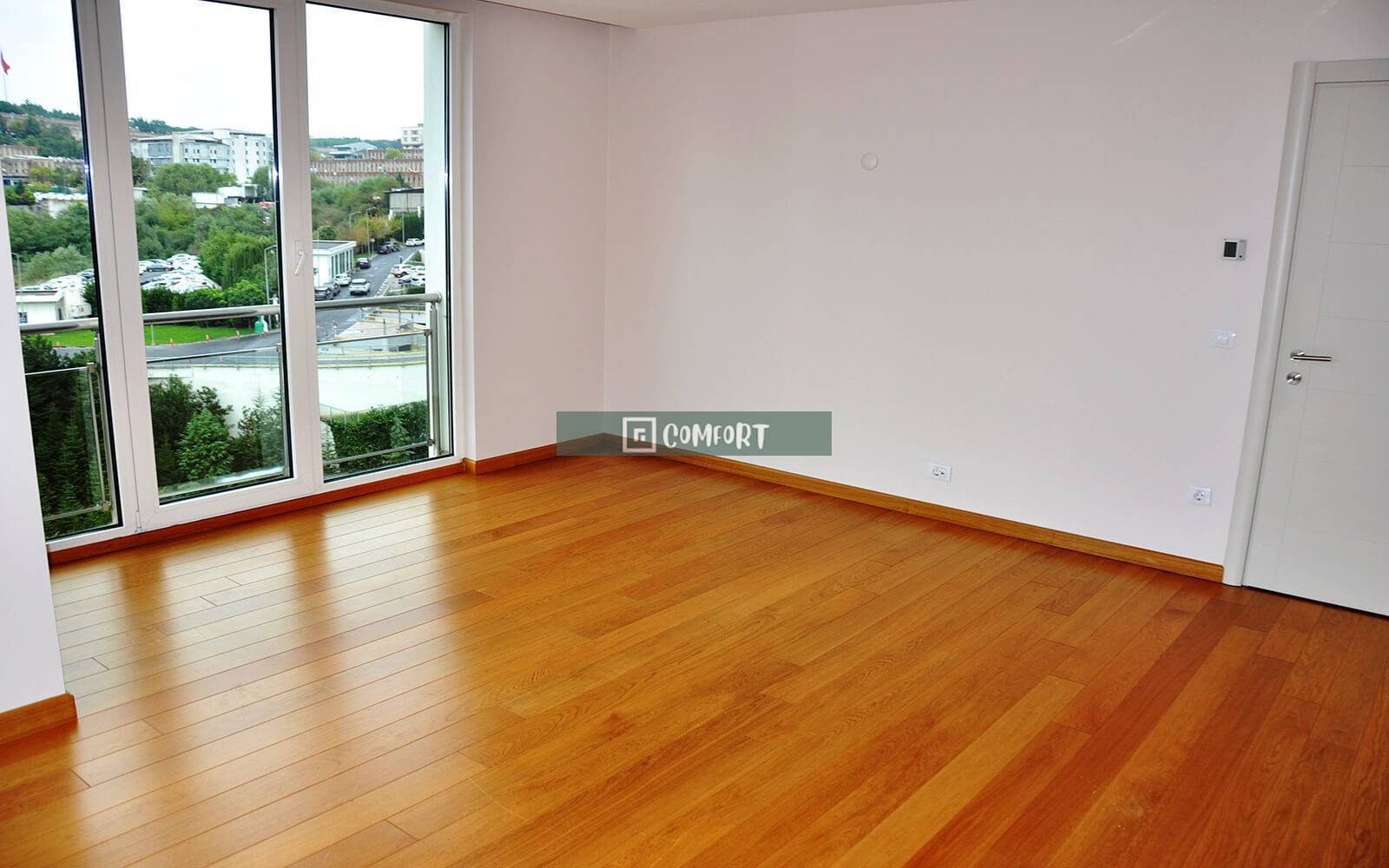 3 + 1 Type A Low Floor