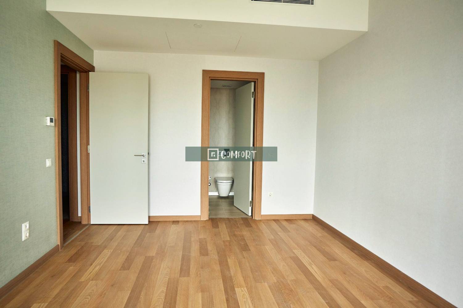 2+1 CORNER FLAT