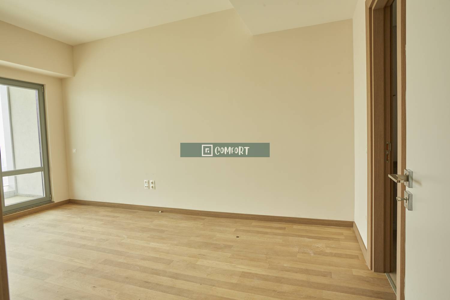 Spacious, 4 + 1 for sale in good location