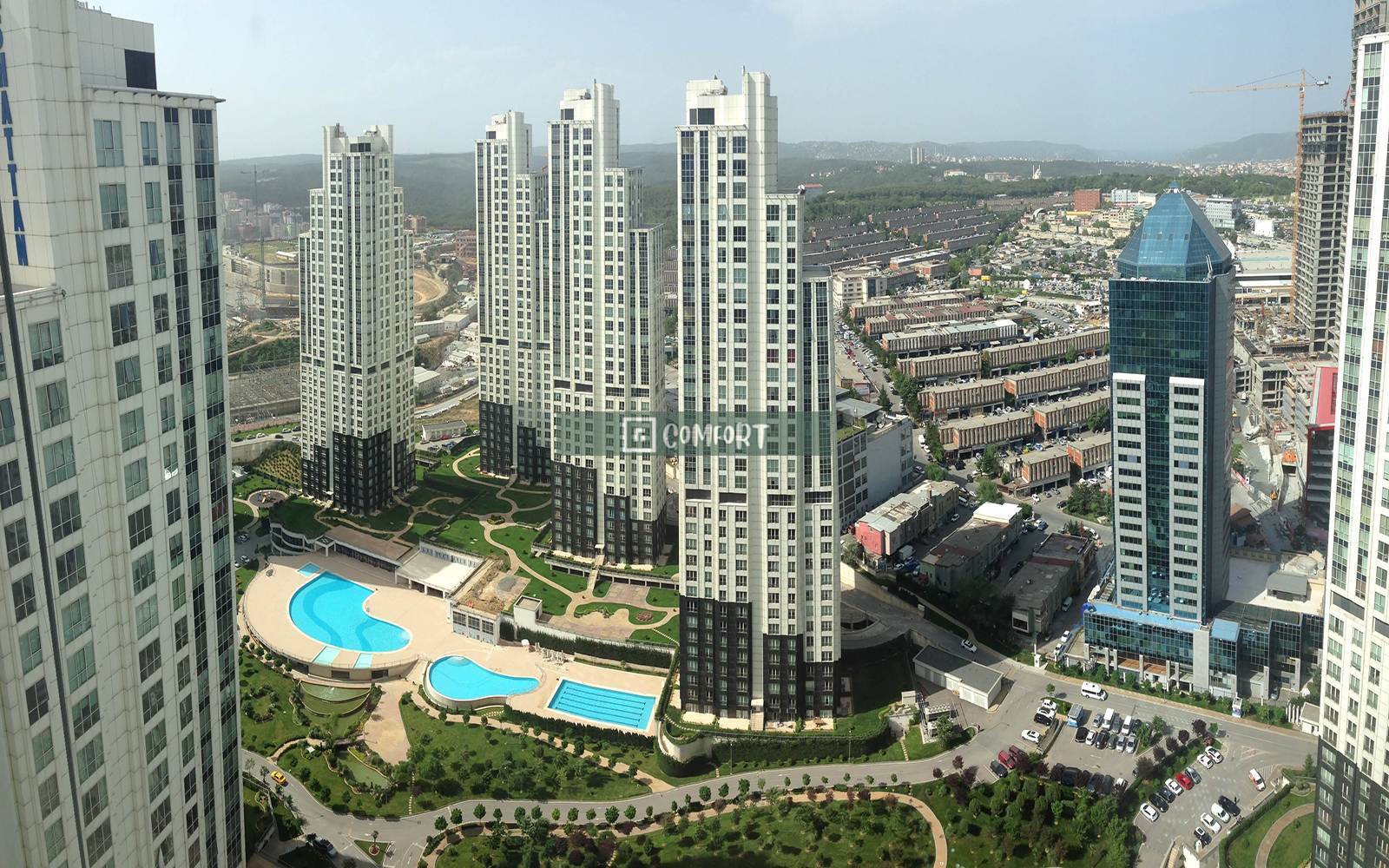 4 + 1 255 Square Meters High Floor