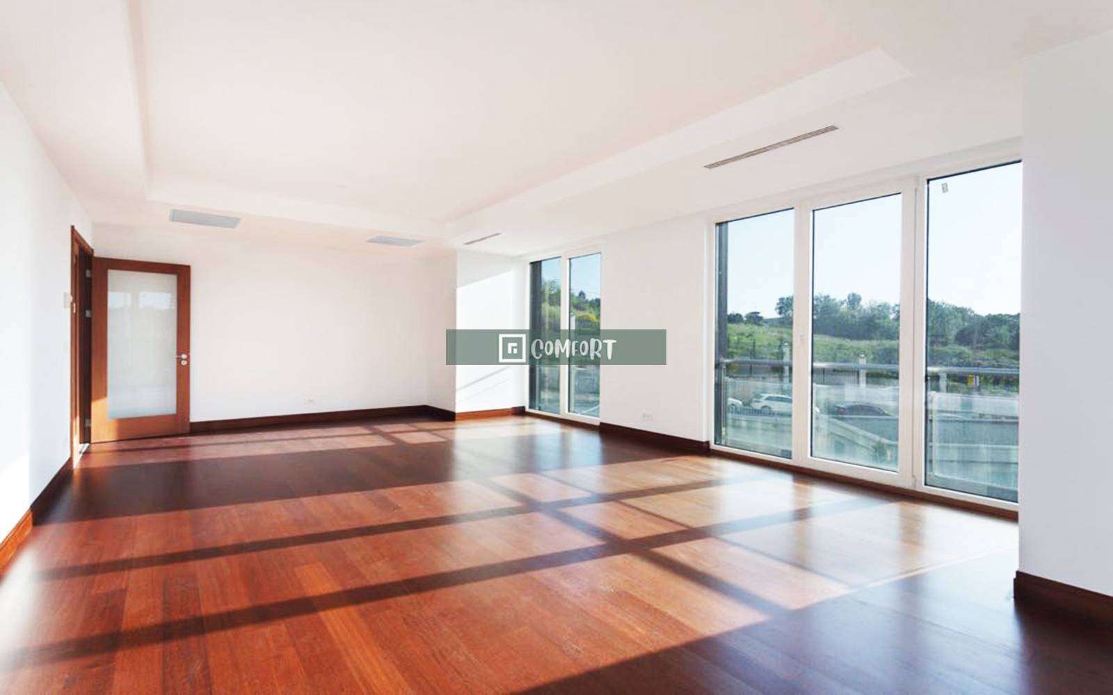 Type Low Floor 170 m2